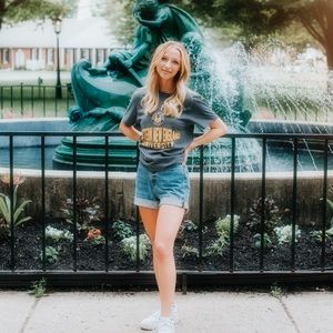 Meet your Posher, Tessa